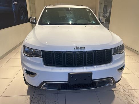 Used 2020 Jeep Grand Cherokee Limited image 16