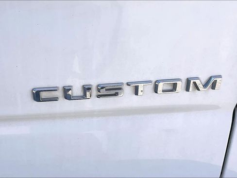 Used 2021 Chevrolet Silverado 1500 Custom image 10