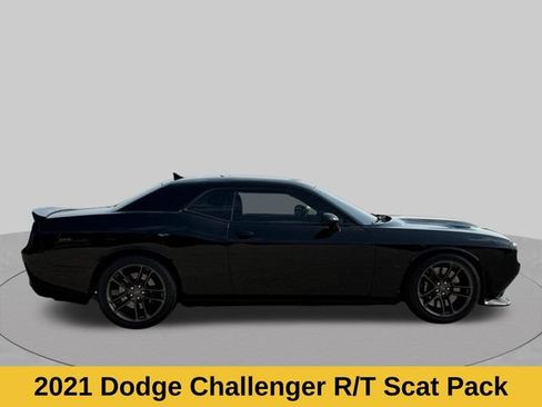 Used 2021 Dodge Challenger R/T Scat Pack w/ Dynamics Package RWD image 3