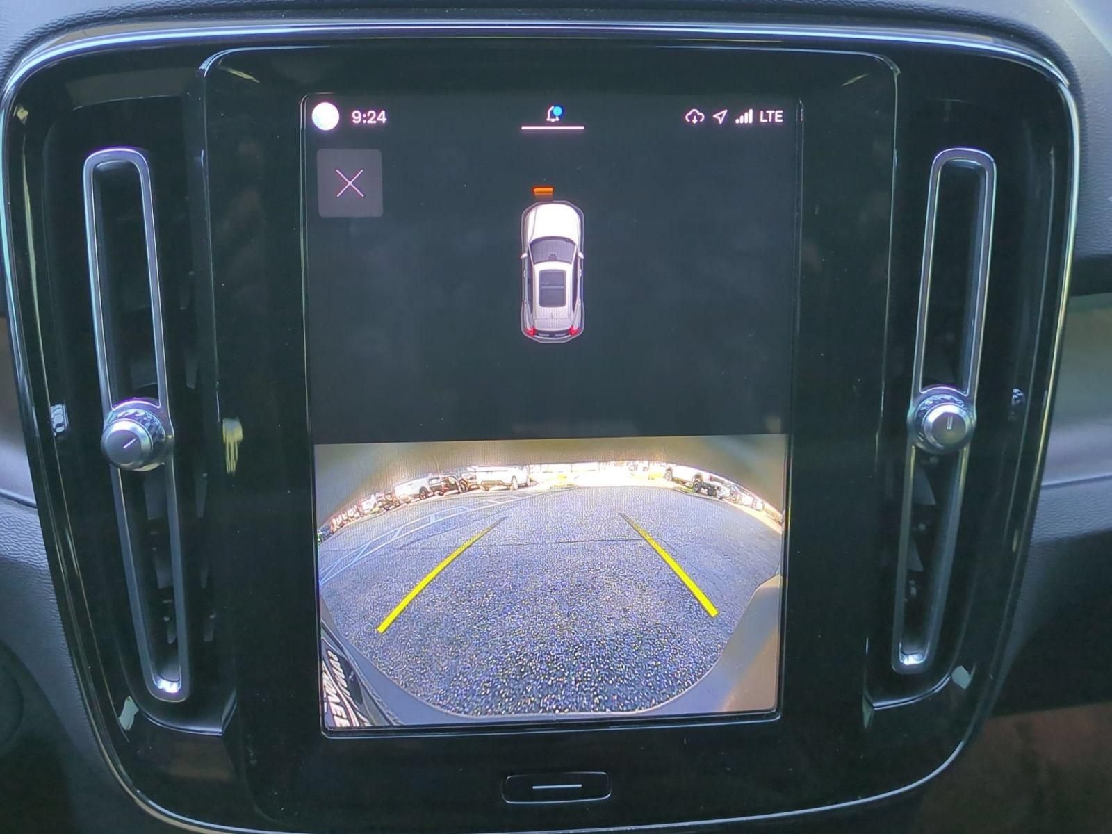 Used 2023 Volvo XC40 Recharge Ultimate AWD/4WD image 21