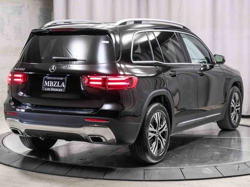 Certified 2026 Mercedes-Benz GLB 250 image 4