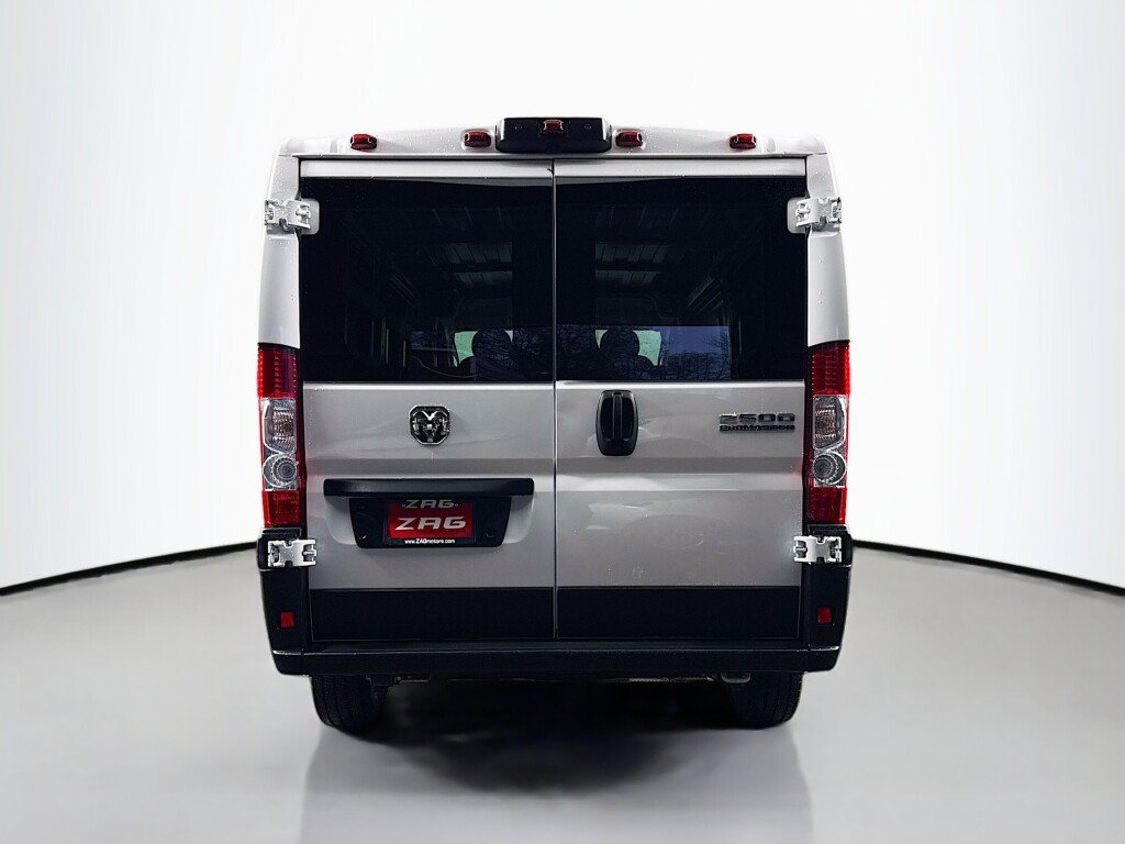 Used 2023 RAM ProMaster 2500 FWD image 4