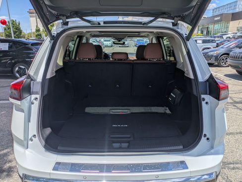 Used 2024 Nissan Rogue Platinum w/ Platinum Premium Package AWD/4WD image 30