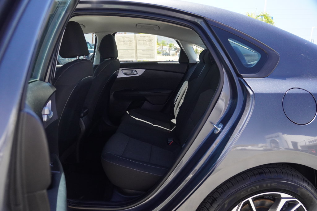 Used 2024 Kia Forte LXS w/ LXS Technology Package FWD image 30