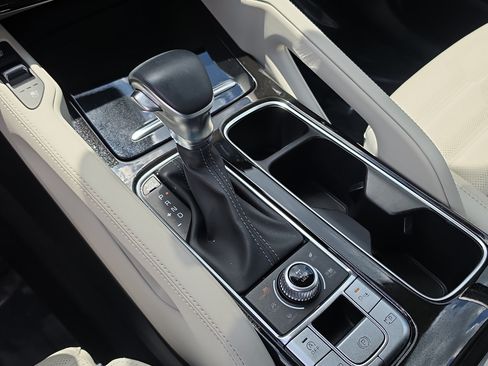 Certified 2024 Kia Telluride SX Prestige AWD/4WD image 28