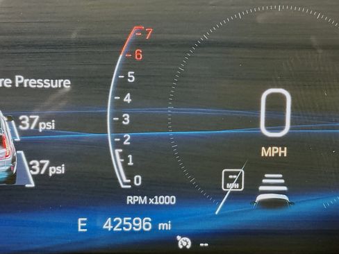 Used 2024 Cadillac XT4 Premium Luxury image 18