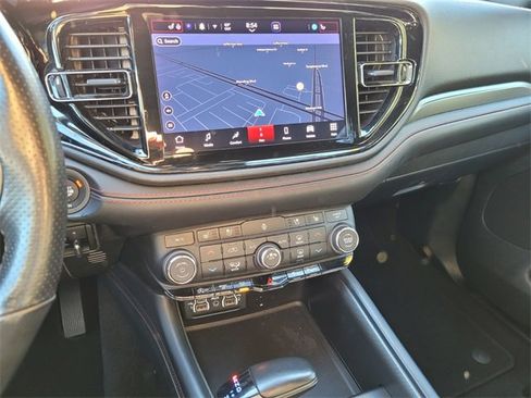 Used 2023 Dodge Durango GT image 32
