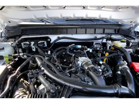 New 2025 Ford Bronco Badlands w/ Sasquatch Package AWD/4WD image 12