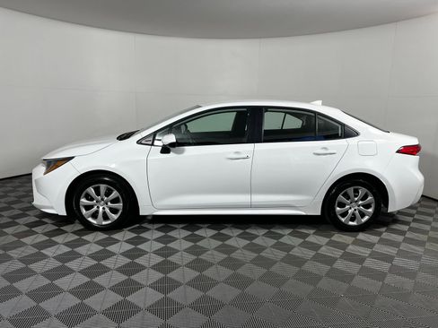 Certified 2025 Toyota Corolla LE image 8