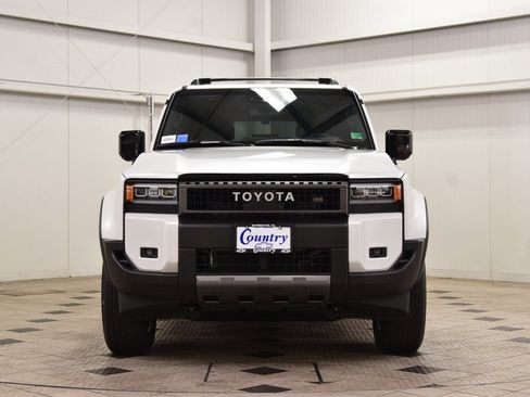 Used 2025 Toyota Land Cruiser image 2