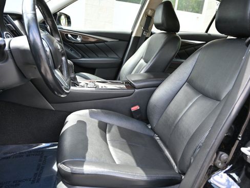 Used 2018 INFINITI Q50 Luxe w/ Essential Package (3.0T Luxe) AWD/4WD image 14