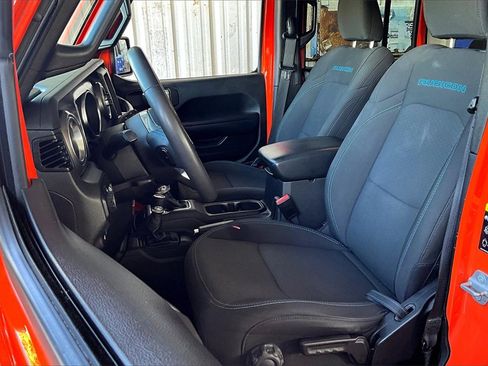 Used 2023 Jeep Wrangler Unlimited Rubicon 4xe image 3