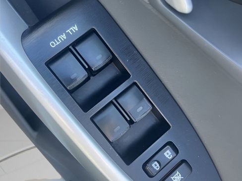 Used 2010 Toyota Prius Five FWD image 13
