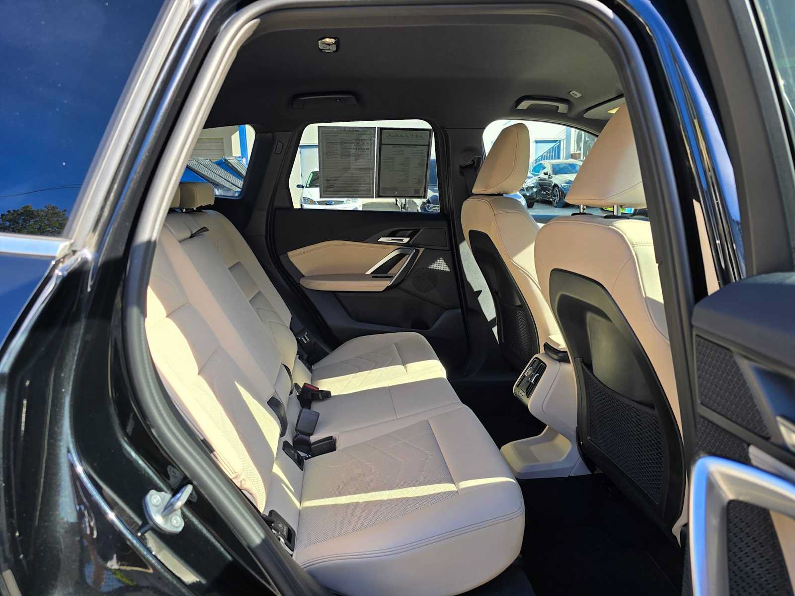 Used 2023 BMW X1 xDrive28i AWD/4WD image 12
