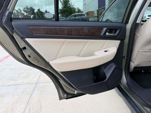 Used 2018 Subaru Outback 2.5i Limited AWD/4WD image 14