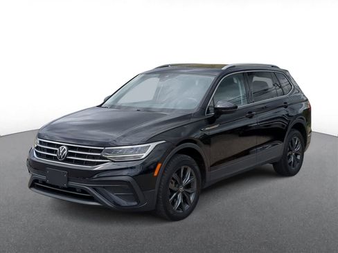 Used 2023 Volkswagen Tiguan SE AWD/4WD image 4