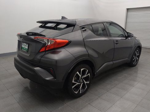 Used 2018 Toyota C-HR XLE image 9