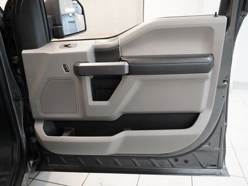 Used 2019 Ford F150 XLT w/ XTR Package image 29