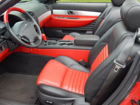 Used 2002 Ford Thunderbird RWD image 16