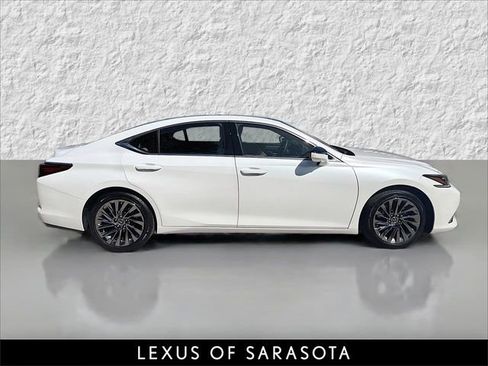 Used 2025 Lexus ES 350 Ultra Luxury w/ Accessory Package (Z1) image 1