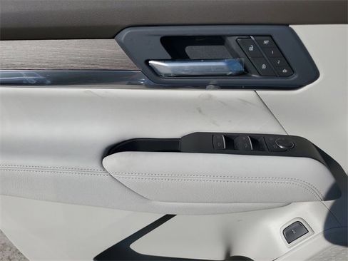 Used 2026 GMC Terrain Denali image 15