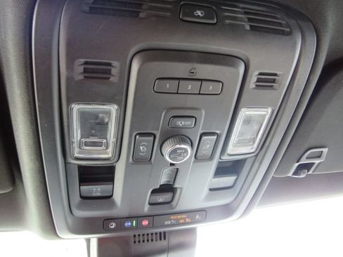 Used 2023 GMC Yukon XL Denali w/ Denali Reserve Package AWD/4WD image 28