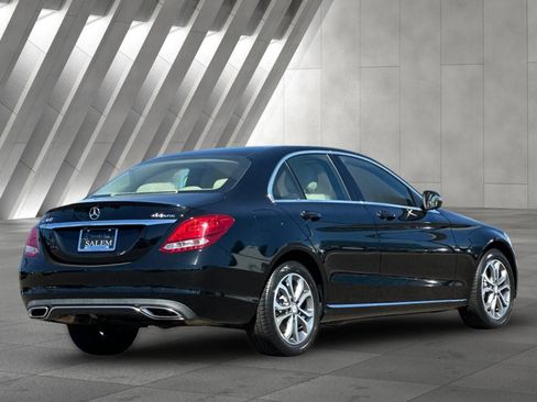 Used 2016 Mercedes-Benz C 300 4MATIC Sedan image 4