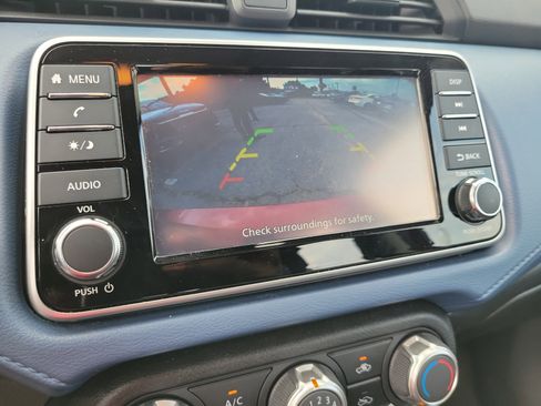 Used 2025 Nissan Versa SV FWD image 26