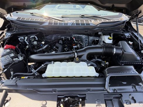 Used 2025 Ford F150 Lariat AWD/4WD image 33