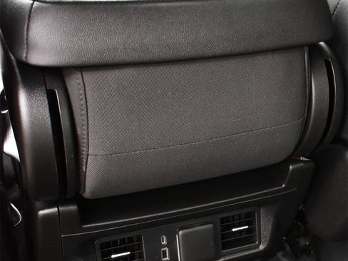 Used 2023 GMC Sierra 1500 Elevation AWD/4WD image 10