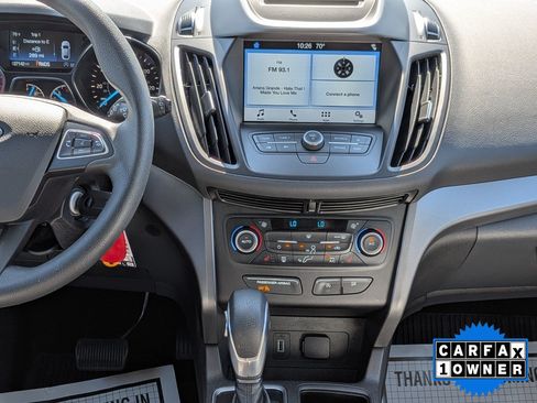 Used 2018 Ford Escape SE w/ SE Sync 3 Package AWD/4WD image 19