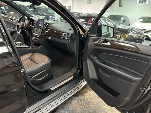 Used 2017 Mercedes-Benz GLE 350 4MATIC image 31
