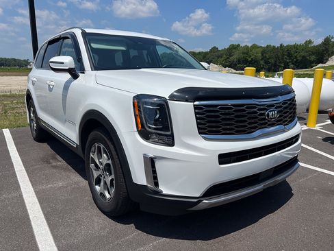 Used 2020 Kia Telluride EX w/ Towing Package AWD/4WD image 8