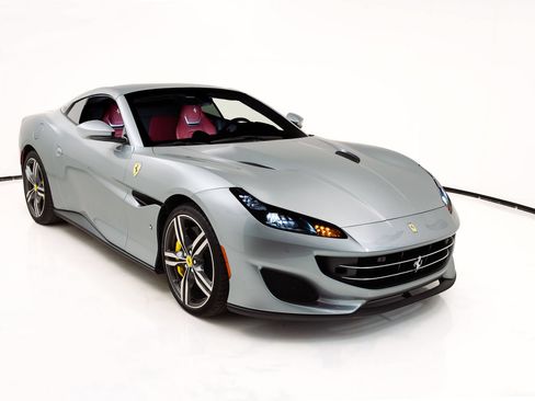 Certified 2019 Ferrari Portofino RWD image 26
