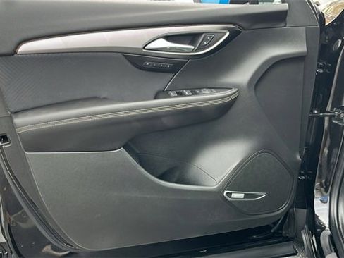 Certified 2025 Buick Envision Sport Touring image 11