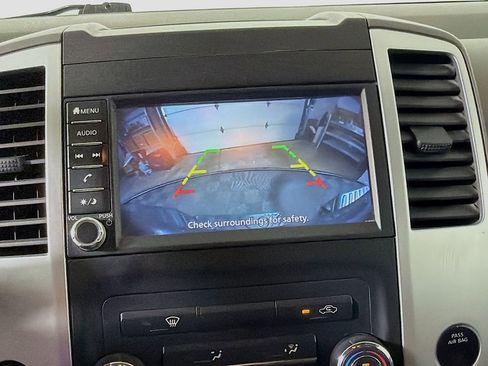 Used 2019 Nissan Frontier SV AWD/4WD image 16