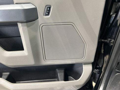 Used 2018 Ford F150 XLT w/ Equipment Group 302A Luxury image 28