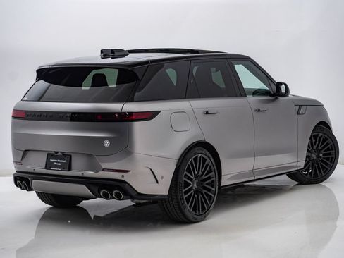 Used 2026 Land Rover Range Rover Sport SV AWD/4WD image 11