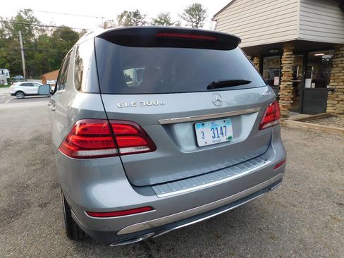 Used 2016 Mercedes-Benz GLE 300d 4MATIC image 9