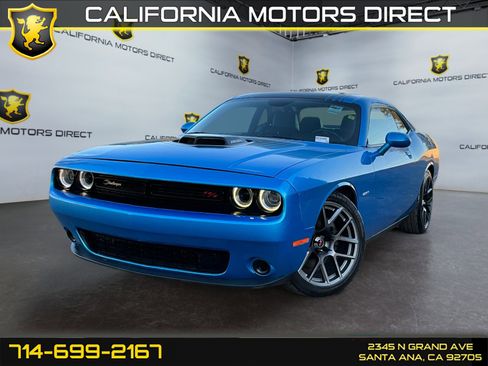 Used 2016 Dodge Challenger R/T Plus image 1
