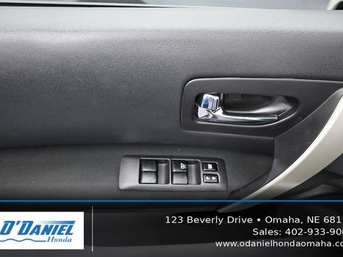 Used 2012 Nissan Rogue S AWD/4WD image 24