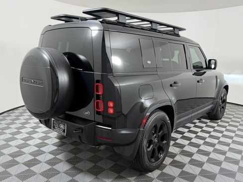 Used 2023 Land Rover Defender 110 S AWD/4WD image 9