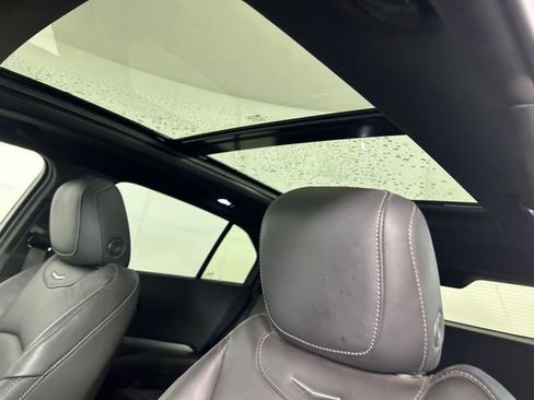 Certified 2023 Cadillac XT4 Premium Luxury w/ Cold Weather Package image 9