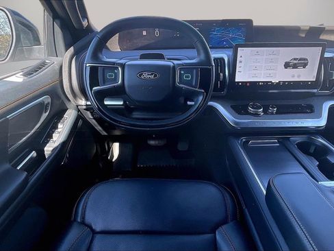 Used 2025 Ford Expedition Tremor AWD/4WD image 12