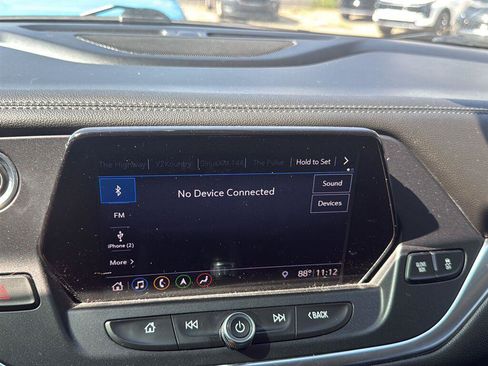 Used 2019 Chevrolet Blazer LT w/ Sound & Technology Package FWD image 5