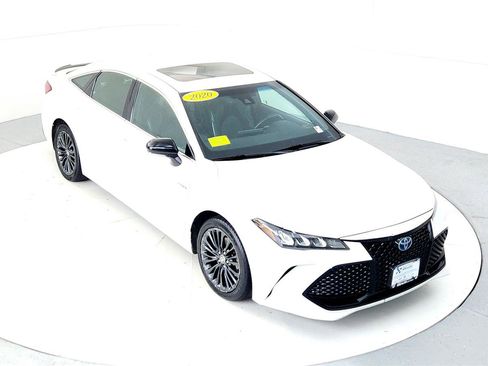 Certified 2020 Toyota Avalon XSE image 13