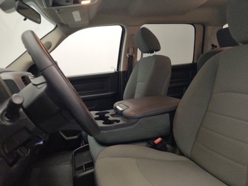 Used 2017 RAM 1500 Tradesman w/ Popular Equipment Group RWD image 17