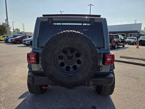 Used 2024 Jeep Wrangler Unlimited Rubicon AWD/4WD image 13