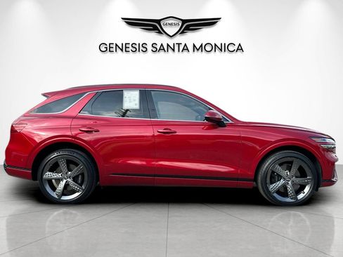 Used 2023 Genesis GV70 2.5T w/ Sport Prestige Package AWD/4WD image 4