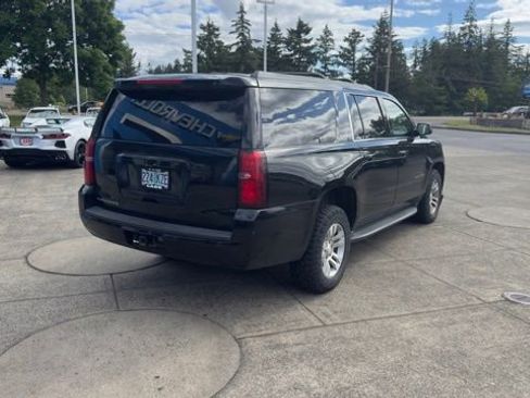 Used 2016 Chevrolet Suburban LT AWD/4WD image 7